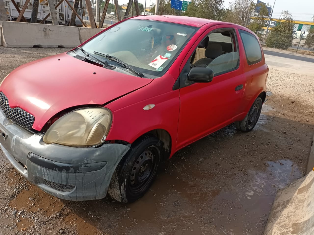  Toyota YARIS 2000    EN DESARME